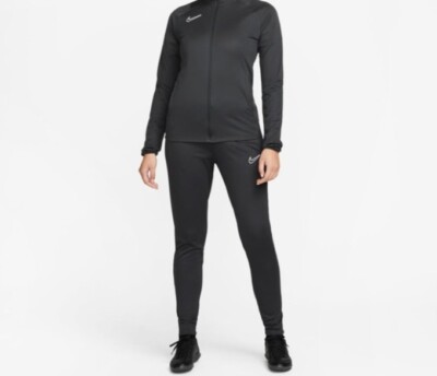 women's nike swoosh tracksuit