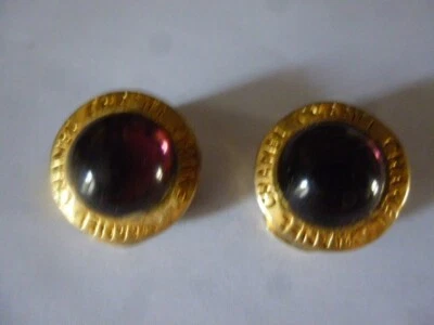 Boucles d'oreilles Clips Chanel Vintage Métal doré et perle couleur changeante - Photo 1/4