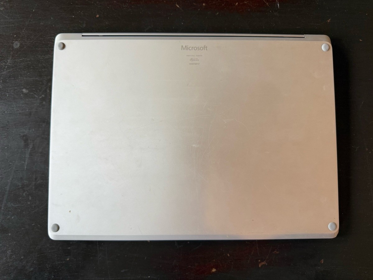 Microsoft Surface Laptop 1782 15