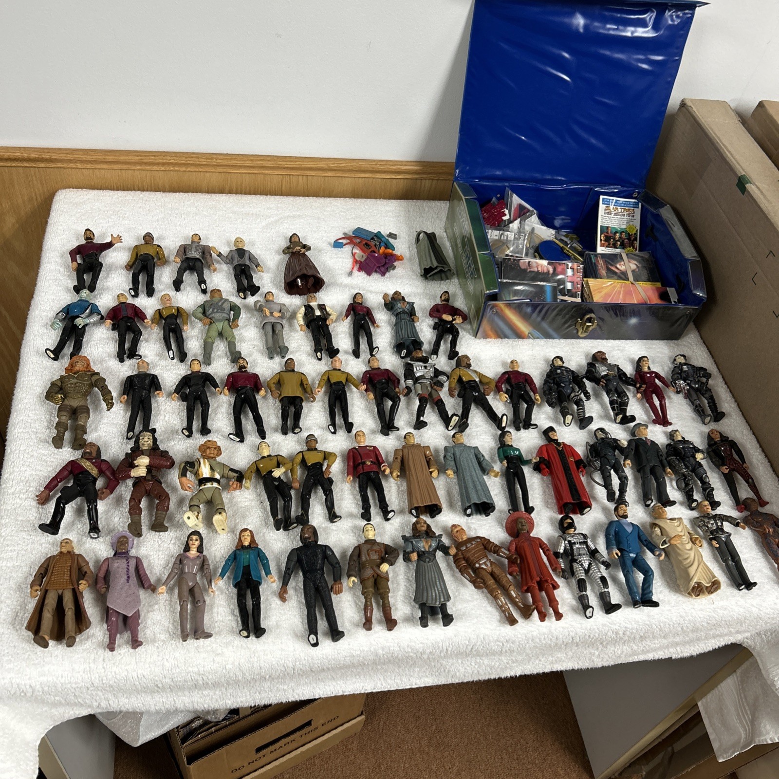 S Star Trek Playmates 1993 Carry Case, Cards, Acc Vtg