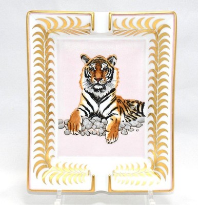 HERMES 1998 Tiger 寅 アニバーサリープレート Hermes Change tray Royal Tiger pink porcelain Ashtray plate
