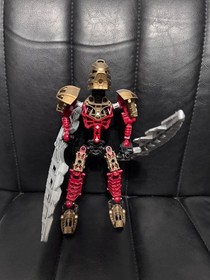 LEGO BIONICLE: Toa Lhikan and Kikanalo (8811)