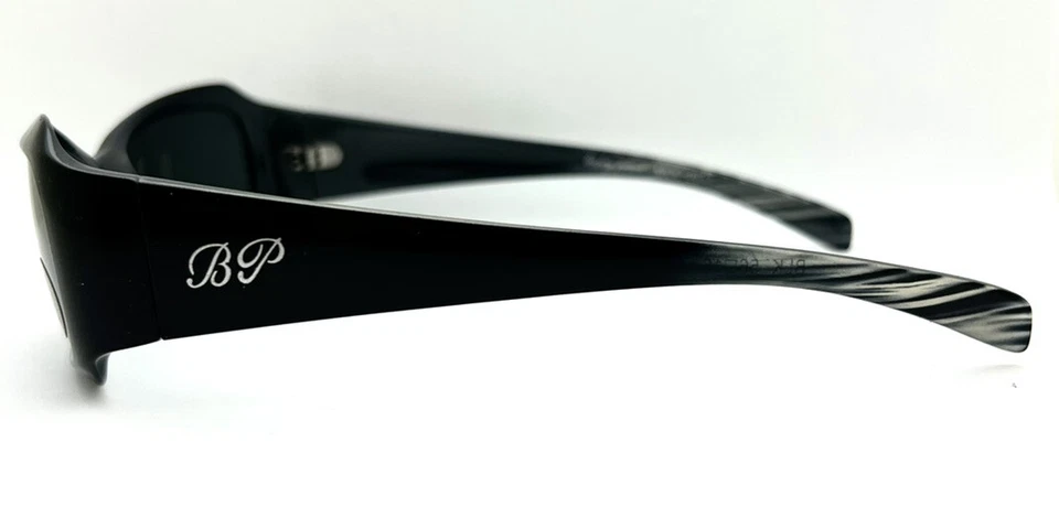 Novo Óculos de Sol Baby Phat Mod 2017 Preto 56-16-127 Com Estojo Genérico - Imagem 3 de 4