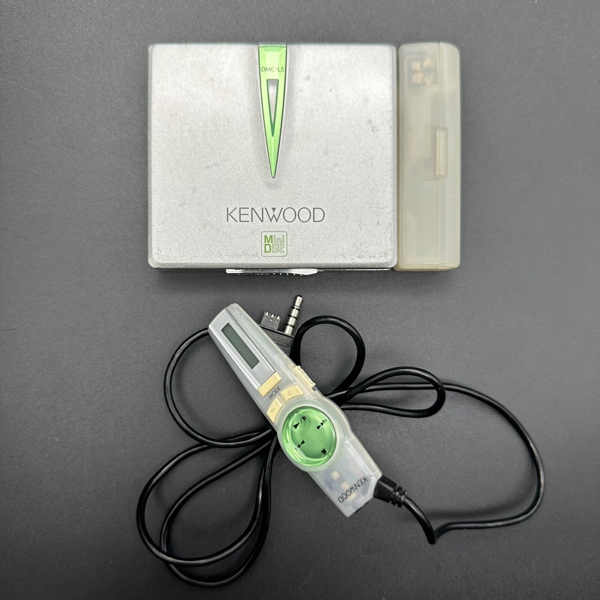 KENWOOD DMC-L5 Portable Minidisc Player MD WALKMAN Tested