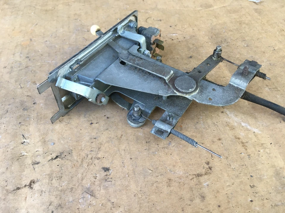 1959 Ford Custom 300 Tudor, Fairlane heater & fan control panel - Imagem 2 de 2