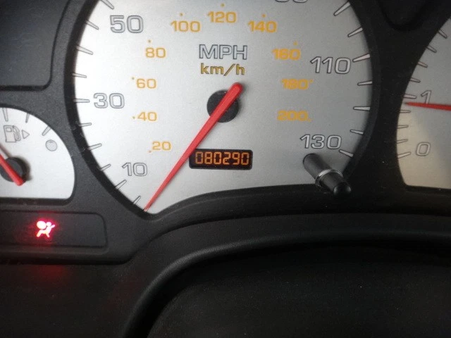 Used Washer Fluid Reservoir fits: 2003 Saturn L SERIES Grade A Foto 2 de 4