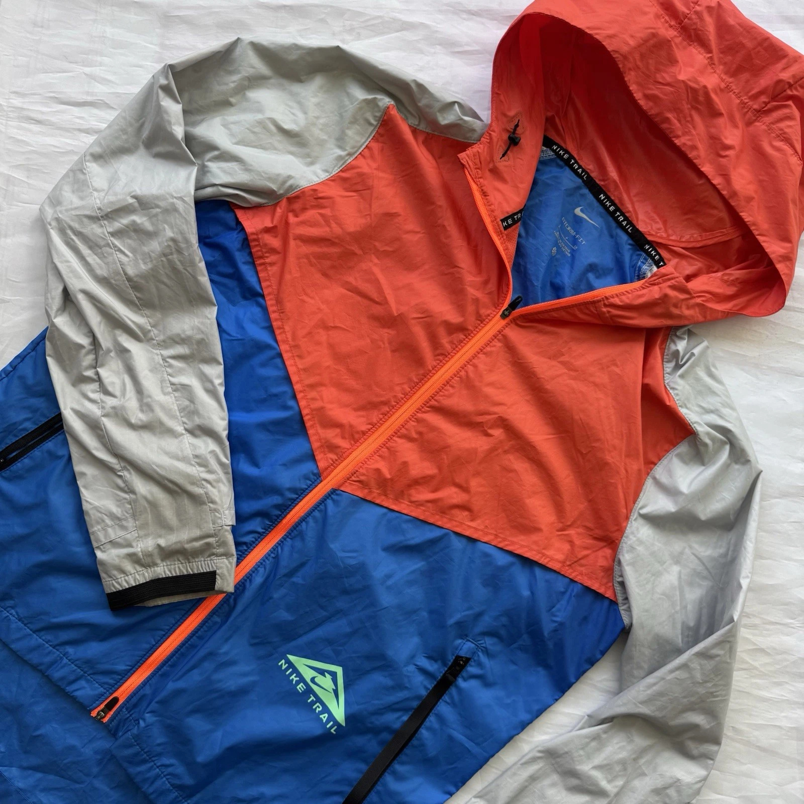 NIKE Men’s Storm-Fit Shield Windrunner Trail Running Packable Jacket CZ9055-869