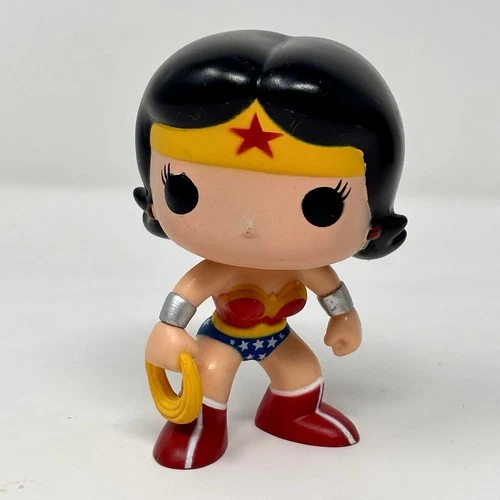 Funko Pop! Heroes DC Comics #08 Wonder Woman Vinyl Figure Collectible Loose OOB