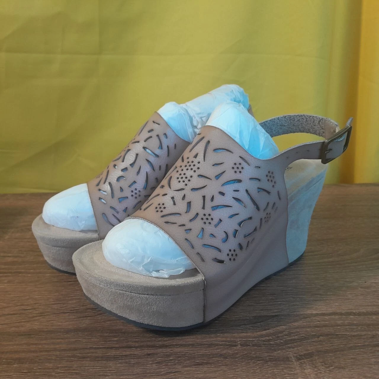Pierre Dumas Wedge Sandal Beige Shoes Cutout Leather Laced Strap SIZES NIB SH4