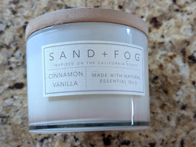 Sand + Fog Cinnamon Vanilla Scented Candle Feliz Navidad 12 oz