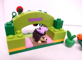 Lego 41020 Hedgehogs Hideaway Friends Animal Series 2 100% Complete