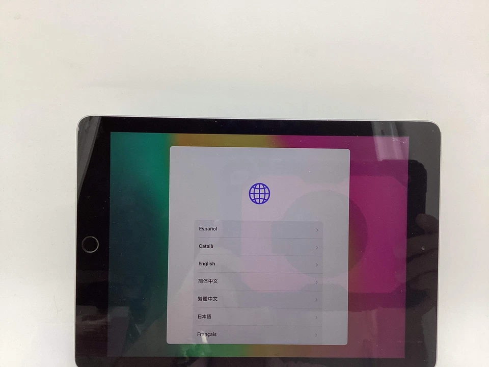 Apple iPad (6th generation) · 128GB · Wi-Fi, foto 1 de 4