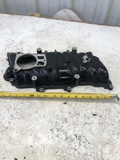 Volvo Penta 5.7 L 350 V8 GM Vortec Marine Engine upper intake manifold cover