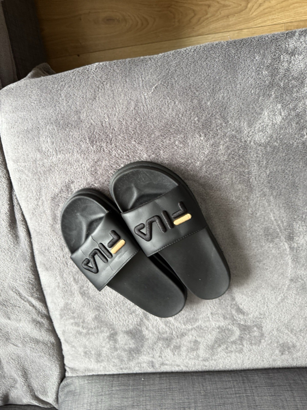 Infradito donna Fila taglia uk 4 nuovo senza scatola