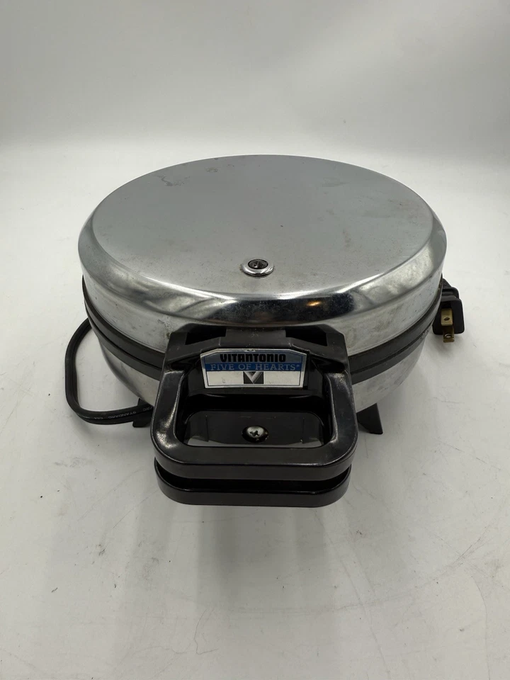 Gofrera Vitantonio Five of Hearts Pizzelle cromada probada en EE. UU. USADA EN EXCELENTE ESTADO 600 Foto 3 de 4