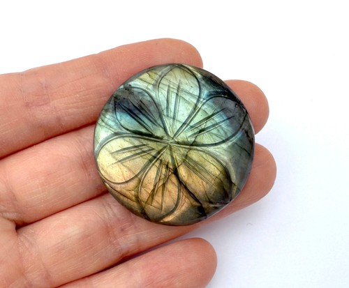 74.7ct Natural Labradorite for Jewellery Making, Large Hand Carved Labradorite - Picture 1 of 5