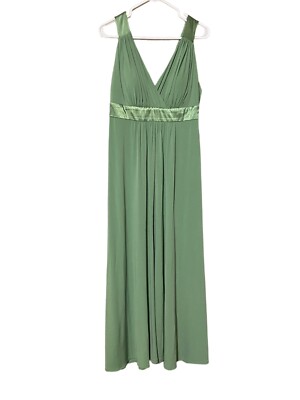 green prom dress david's bridal David's Bridal Formal Dress Women's 8 Green Sleeveless Long Gown Padded Bra  Prom