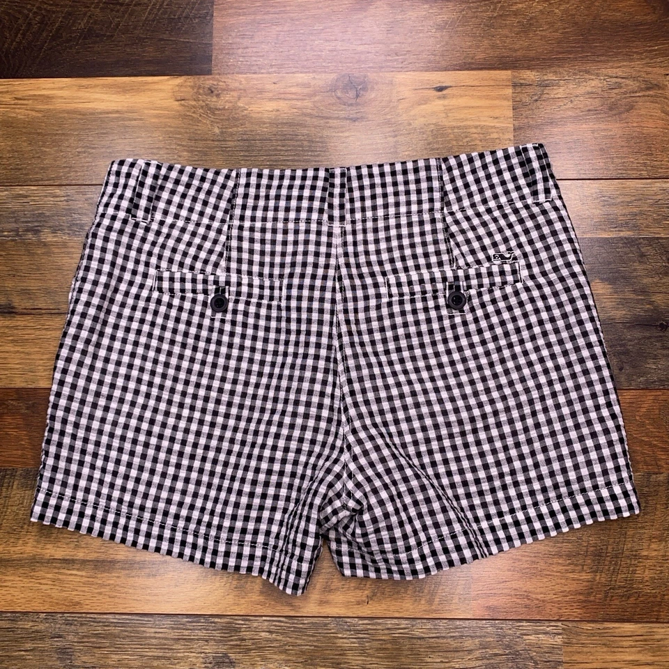 Женские шорты в клетку Vineyard Vines 6 цвет черный белый Chino - Изображение 2 из 4