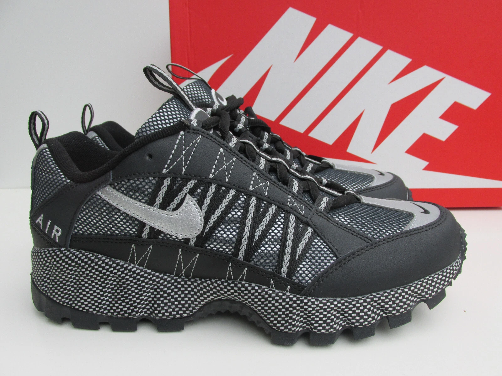 Nike Air HUMARA QS uk 10 noir métal argent FJ7098 002 comme trail suprême neuf dans sa boîte
