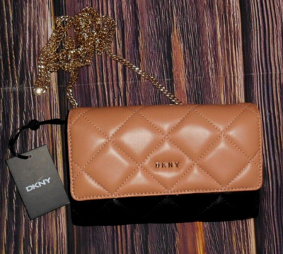DKNY Black & tan LARA quilted leather wallet/crossbody bag removable Chain NWT