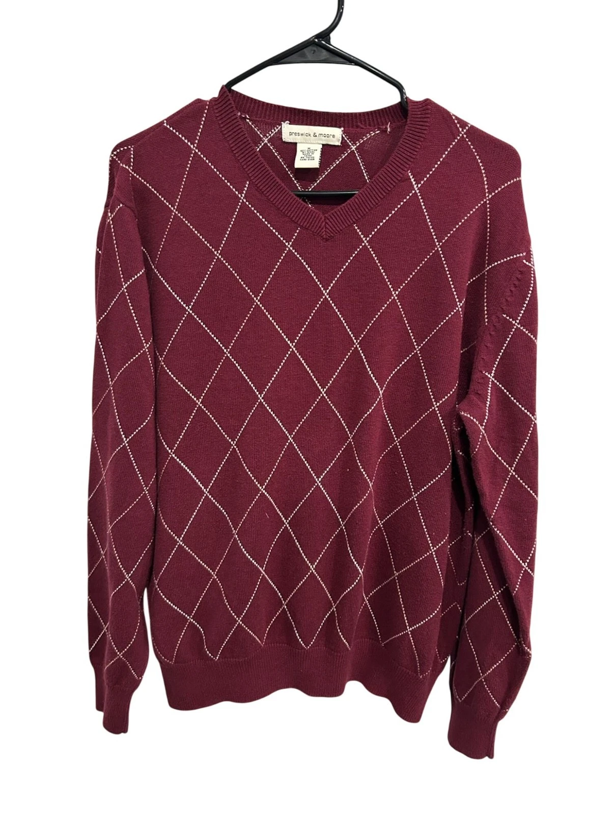 Preswick & Moore Medium Burgundy Argyle Mens V-Neck Sweater Dark Academia