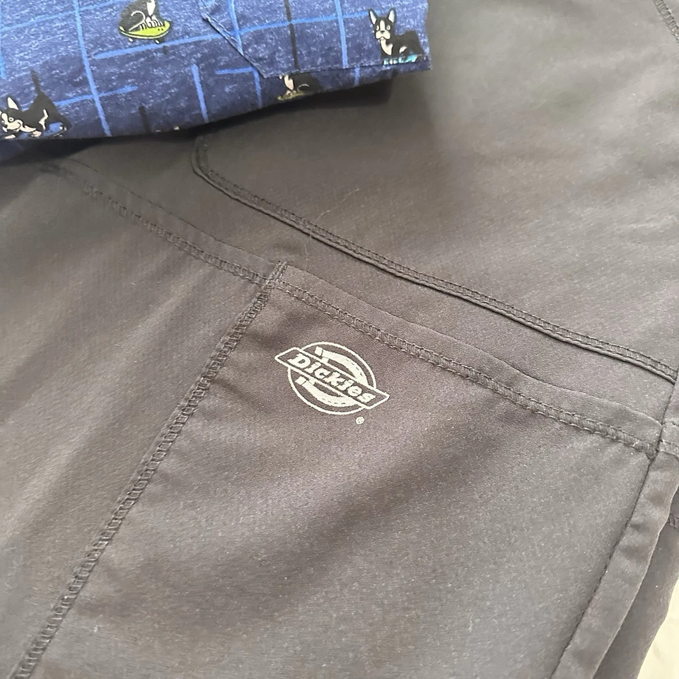 Juego Exfoliante Dickies Para Hombre Perro Veterinario Negro Y Real Talla Mediana Foto 2 de 4