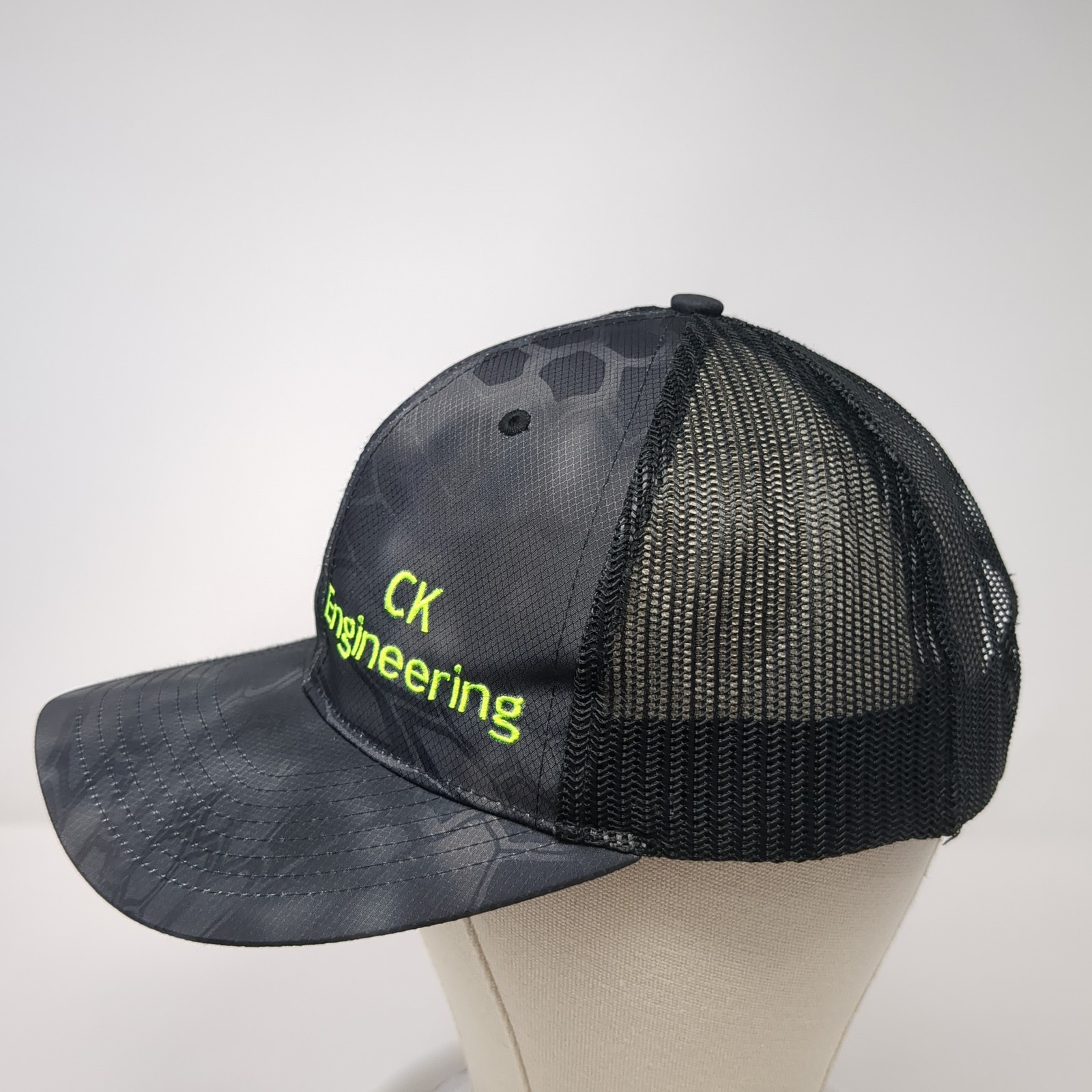 CK Engineering Snapback Mesh Back Trucker Hat Mul… - image 3