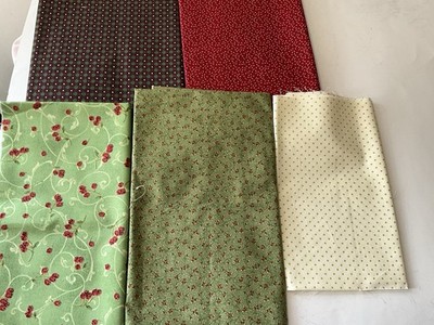 Quilting Sewing Materials Lot Marcus Fabrics #8348 Red Green White Cotton