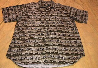 Cabelas Green Beige Deer Short Sleeve Button Down Shirt Size Large