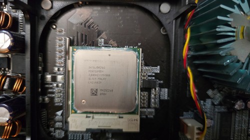 ABIT IC7 con CPU Intel Pentium 4 3GHz y 1GB RAM - Prueba OK - Imagen 8 de 23