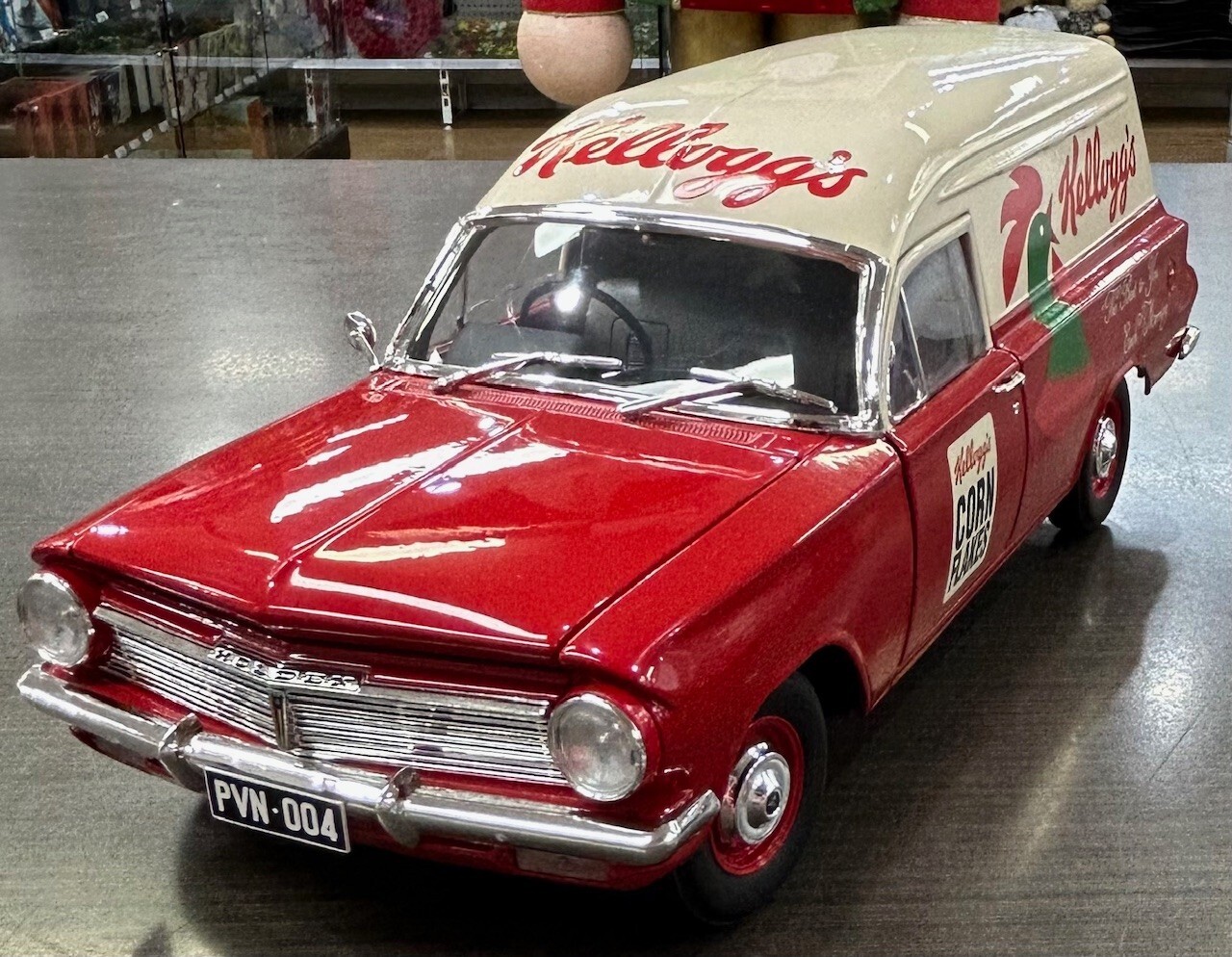 Foto 4 di 18
