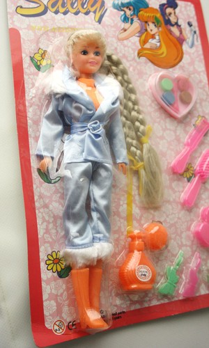 RARE VINTAGE 90's SALLY 11" DOLL + ACCESSORIES NEW SEALED ! - Picture 6 of 8