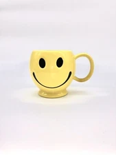 Rare Corner Bakery Cafe Feed the Day Mug Smile Smiley Face Yellow 12oz Souvenir