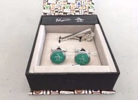 Original Penguin By Munsingwear Green Cuff Links & Tie Pin Sets In Gift Box 1750 Original Penguin By Munsingwear Green Cuff Links & Tie Pin Sets In Gift Box 1750