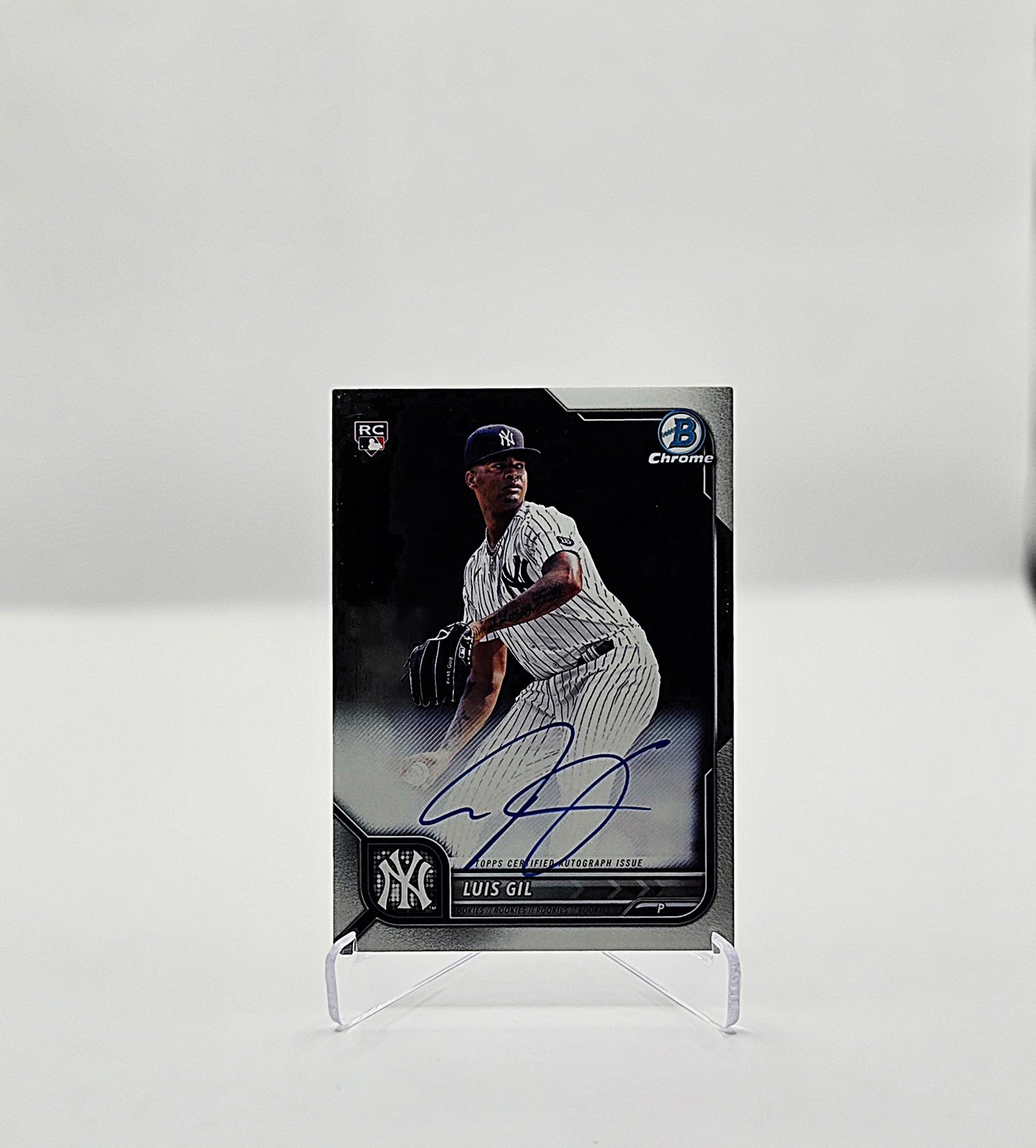 2022 Bowman Chrome Luis Gil Rookie Auto RC Rookie #CRA-LG Yankees