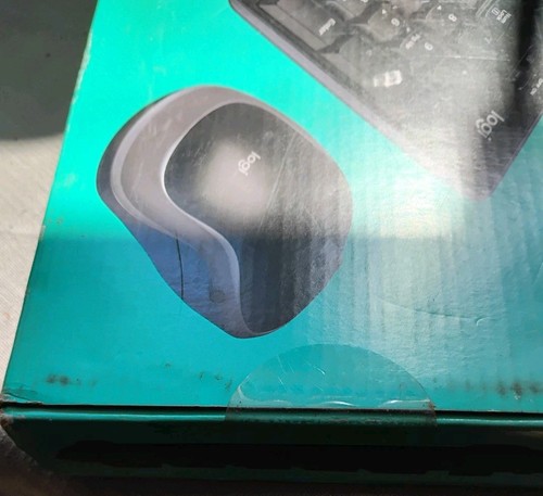 Logitech MK270 Silent Wireless Keyboard and Mouse Set - Graphite - Picture 3 of 4
