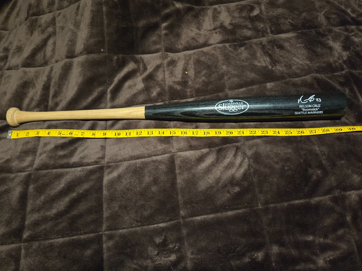 Louisville Slugger Nelson Cruz 