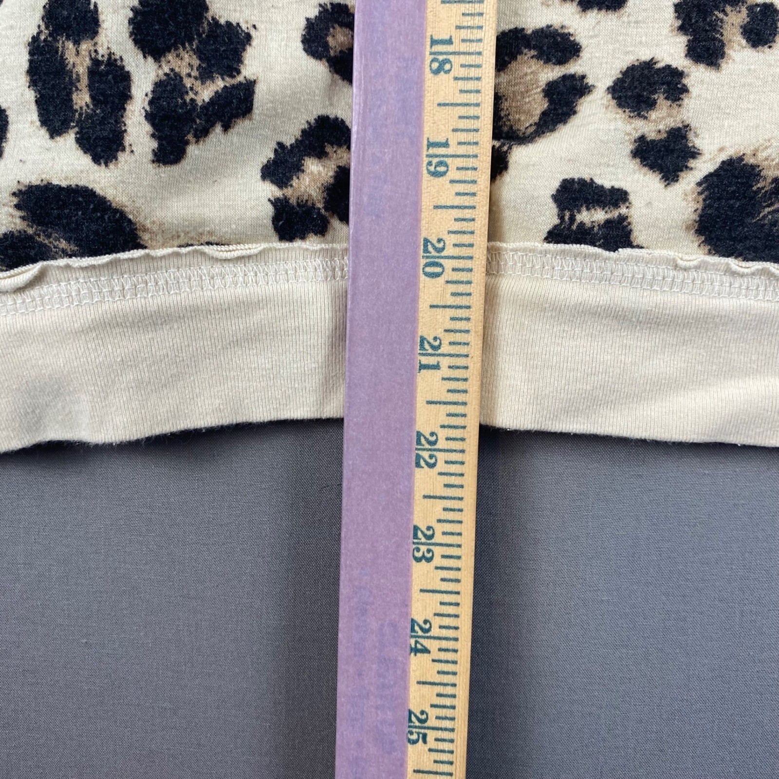 By Together Leopard Print Sweatshirt Crewneck Long Sleeve Pullover Top Size M image 4