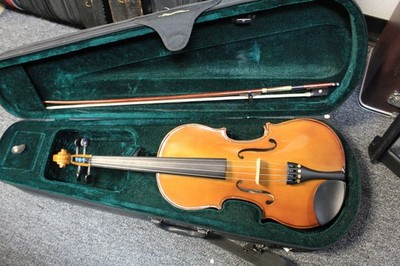Cremona SVA-130 16''  Viola  w/case & Bow   Set up, Cleaned, Tested