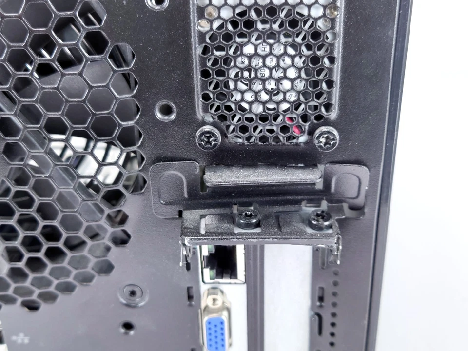 HP ProLiant G7 MicroServer AMD Turion II Neo N54L 8GB con danni come difetto - Immagine 4 di 4