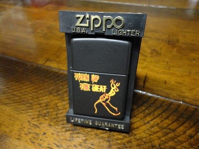 ZIPPO TURN UP THE HEAT ZIPPO LIGHTER MINT IN BOX 2004