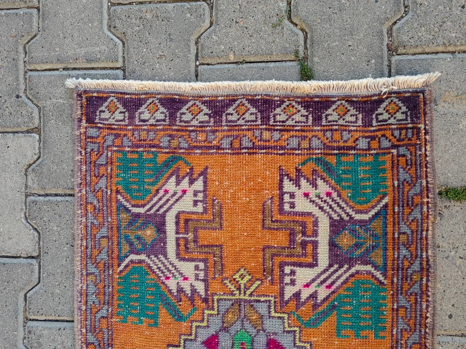 Alfombra turca vintage 3,2 x 1,8 pies | medallón naranja Oushak, flecos Foto 3 de 4