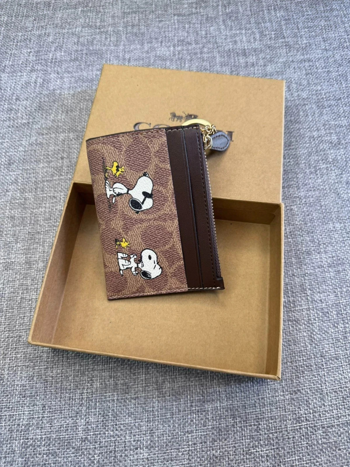 Coach X Peanuts Mini Skinny ID Case Signature Canvas W/Snoopy Print CBT14