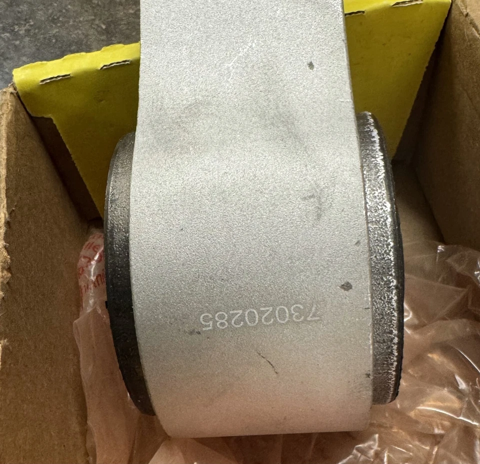 Buje de brazo de control de suspensión inferior delantera Moog K200363 para Ford Taurus 08-12 Foto 4 de 4