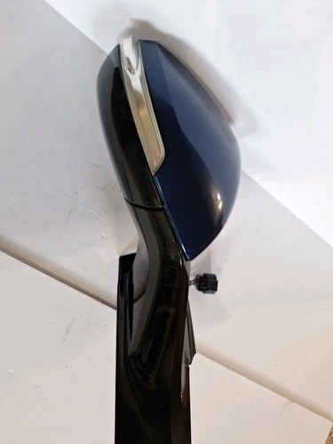 2011-2015 CHEVROLET VOLT RH PASSENGER SIDE VIEW MIRROR W/TURN SIGNAL OEM Blue