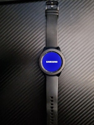 Samsung Galaxy Gear S3 Frontier Smartwatch mit charger