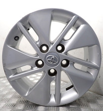 TOYOTA AYGO YARIS 15" SILVER ALLOY WHEEL (R-E3)