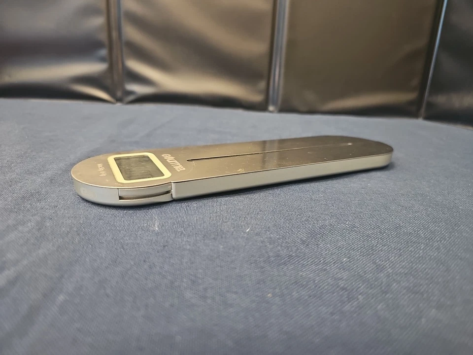 Gourmia GKS9160 Stainless Steel Folding Scale - Image 3 of 4