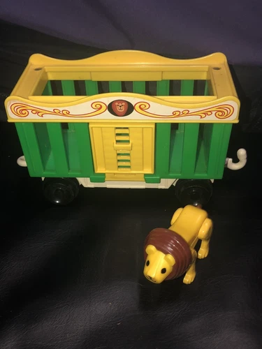 VTG Fisher Price Little People Circus Train Green Lion Car & Figure #991