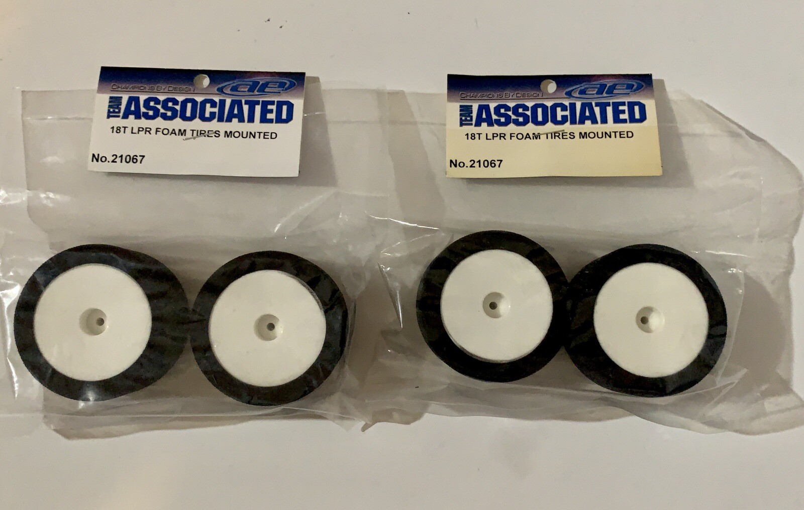 team associated rc18